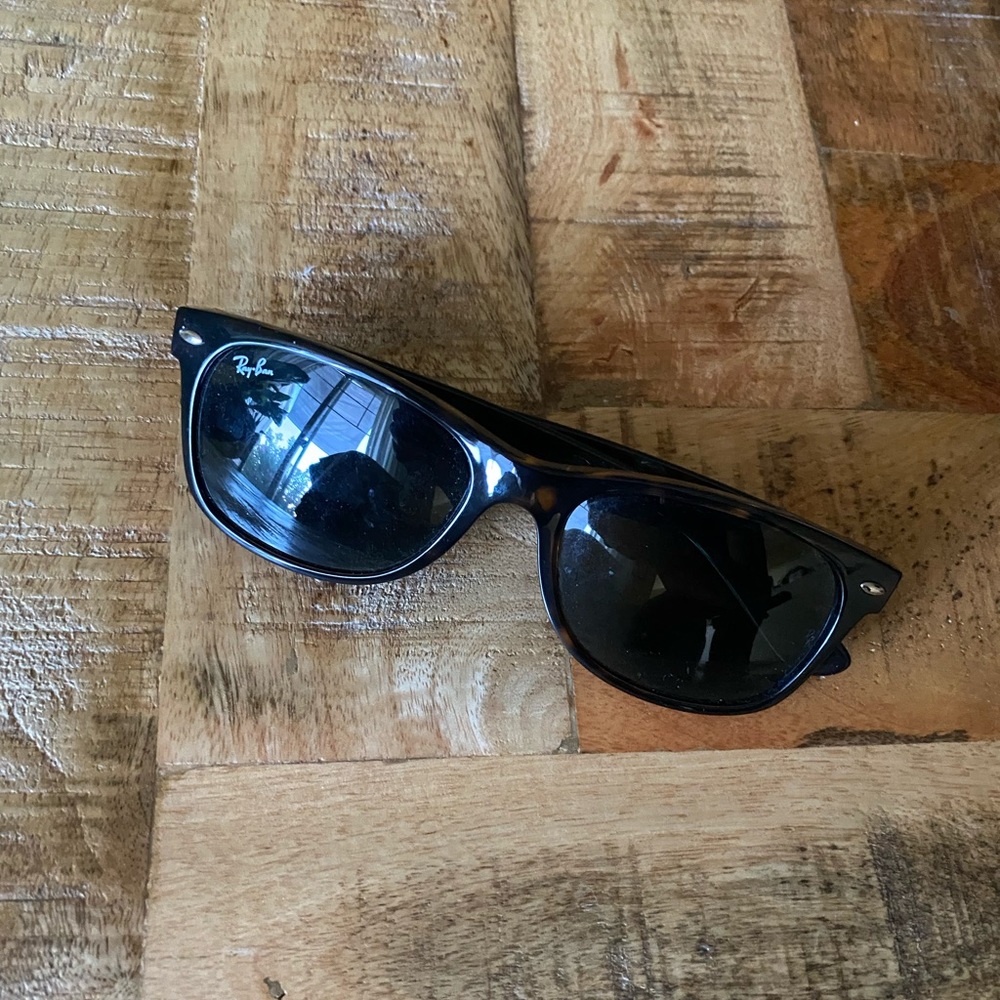 Ray-Ban New Wayfarer Sunglasses